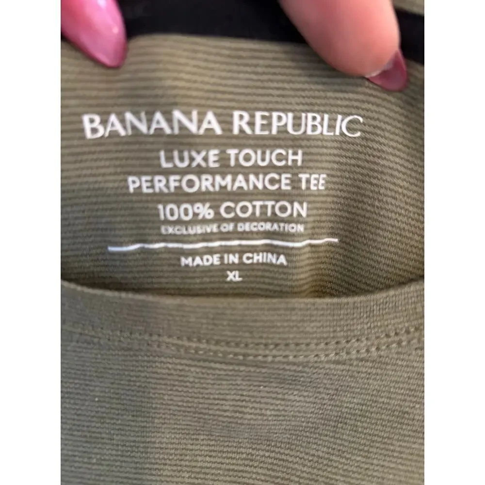 Banana Republic Luxe Touch Performance Tee Olive Green Short Sleeve XL